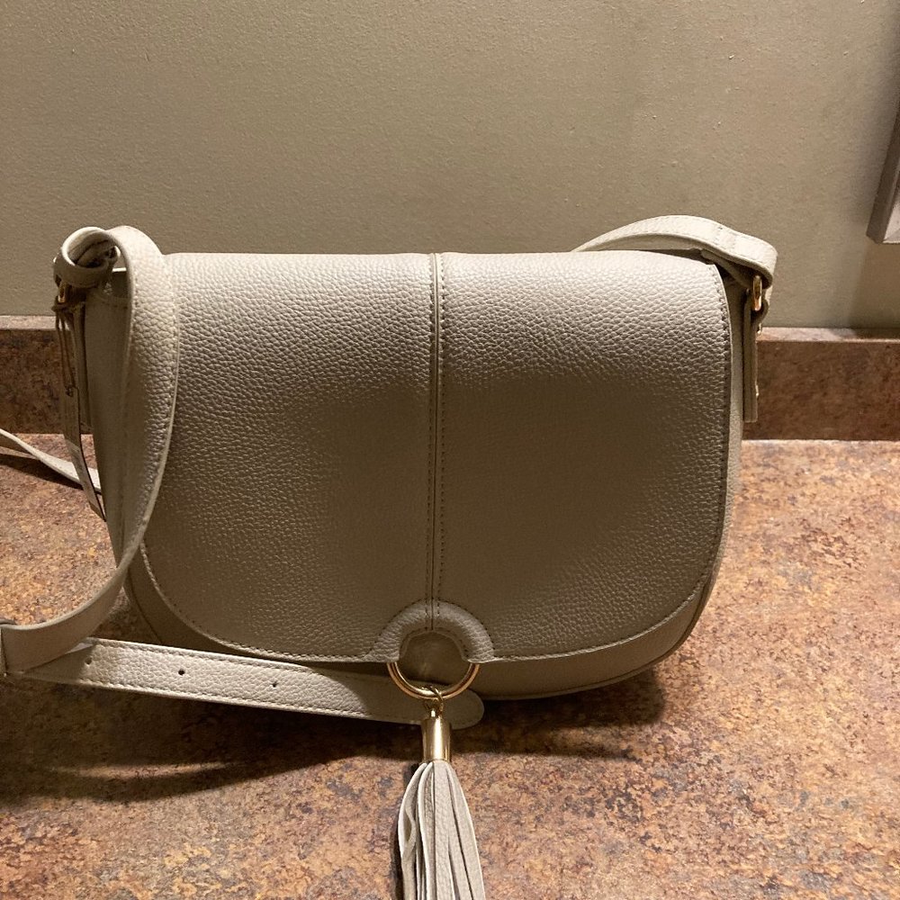 Amanda Blui Contrast Stitch Saddle Bag Ivory